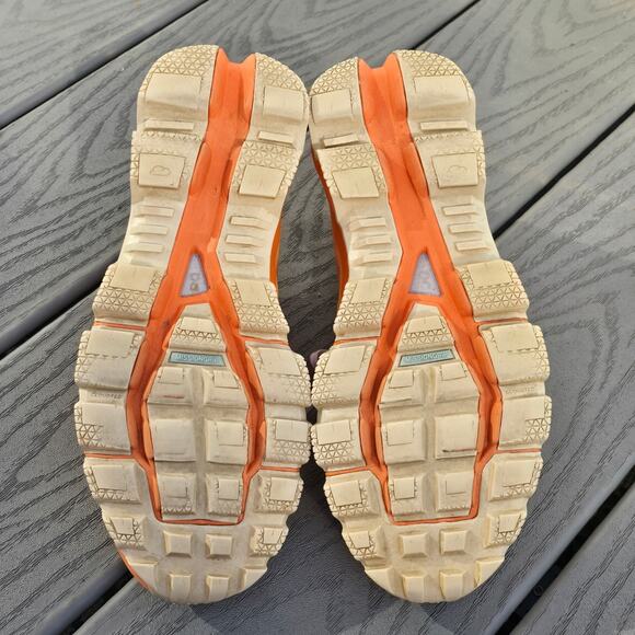 On Cloud Women's Venture Running Shoes Orange, Size 8 - Picture 4 of 6